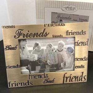 NWT FETCO 5”x 3.5” SILVER FRIENDS PHOTO METAL SILVER/TONE TABLE TOP FRAME